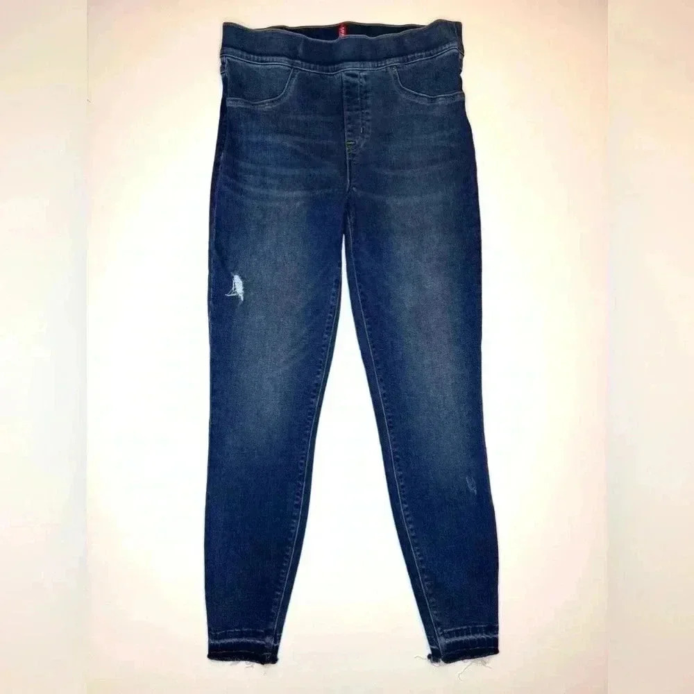 SPANX Women’s Distressed Ankle Skinny Jeans Medium Wash Raw Hem Size- Medium